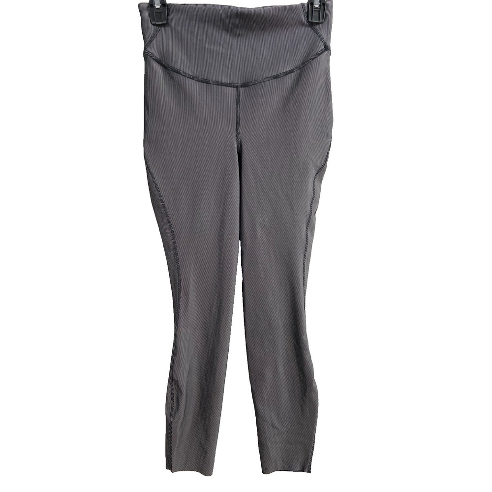 Lululemon Base Pace High-Rise Tight Womens Sz 6 25" inseam Black Ribbed